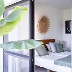 V2 Victory Village Apartman